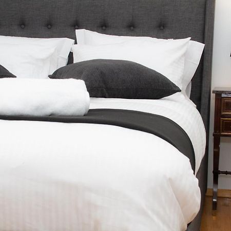 Acropolis Luxurious Legacy Apartment Athena Bagian luar foto